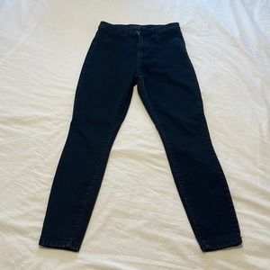 Black high rise wild fable, skinny jeans, size 8/29R